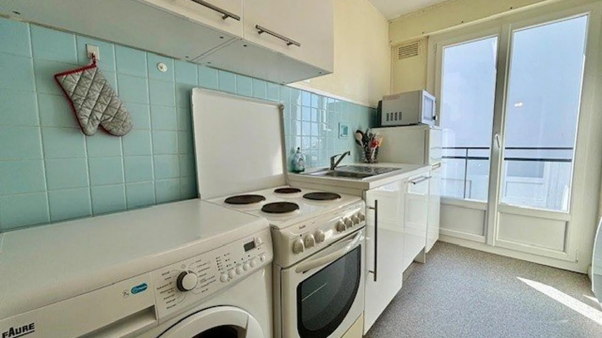Quiberon - 2 Pieces, 40M², 4 Pers, Parking, Balcons, Pres De La Mer - Fr-1-478-26